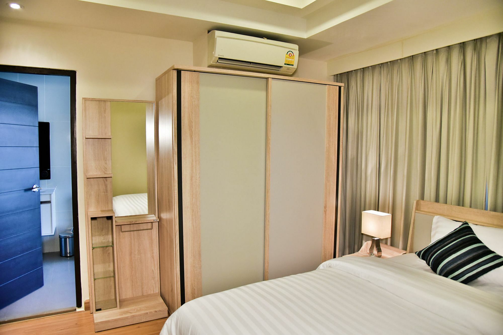 The Kaze 34 Hotel And Serviced Residence Bangkok Exterior foto